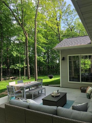 1143 AVA COURT, Neenah, WI 54956