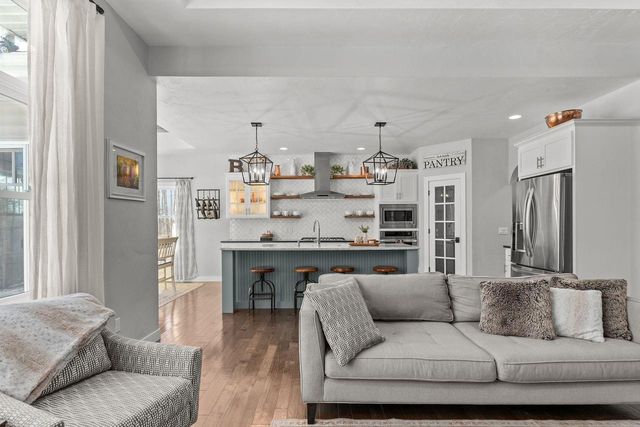 1143 AVA COURT, Neenah, WI 54956