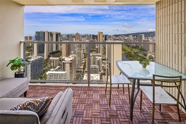 445 Seaside Avenue 3916, Honolulu, HI 96815