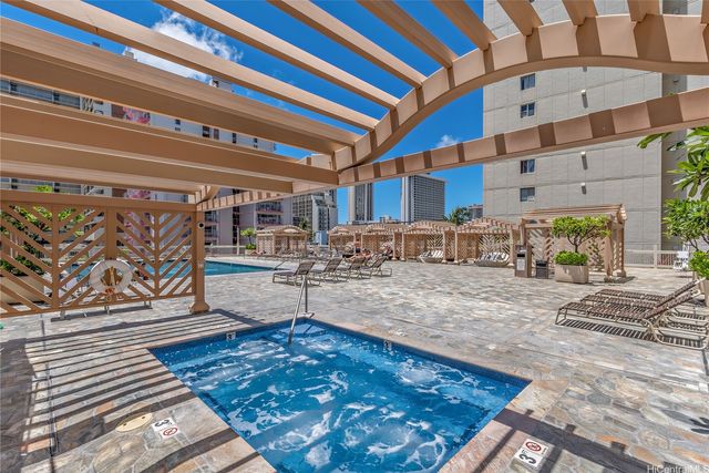 445 Seaside Avenue 3916, Honolulu, HI 96815