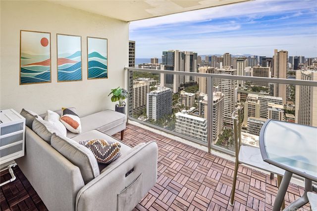445 Seaside Avenue 3916, Honolulu, HI 96815