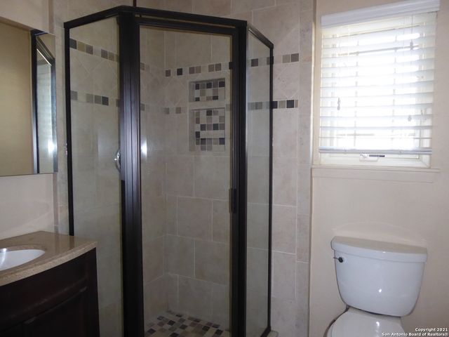 4502 LONGVALE DR, San Antonio, TX 78217