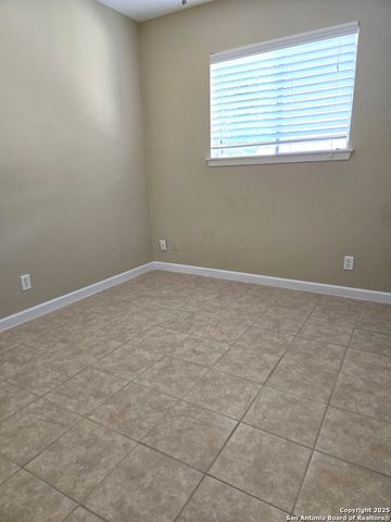 4502 LONGVALE DR, San Antonio, TX 78217