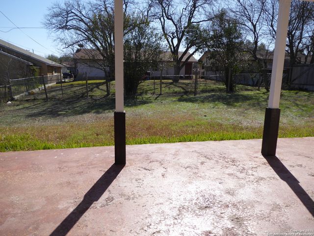 4502 LONGVALE DR, San Antonio, TX 78217