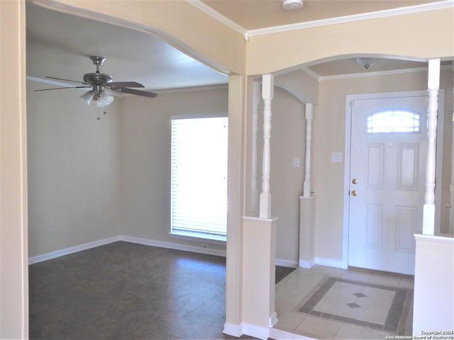 4502 LONGVALE DR, San Antonio, TX 78217