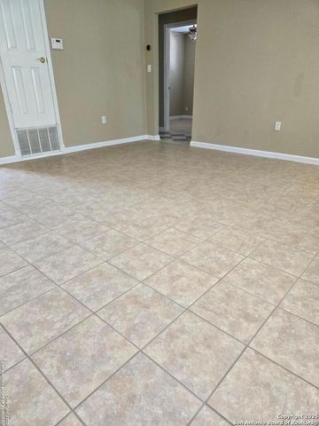 4502 LONGVALE DR, San Antonio, TX 78217