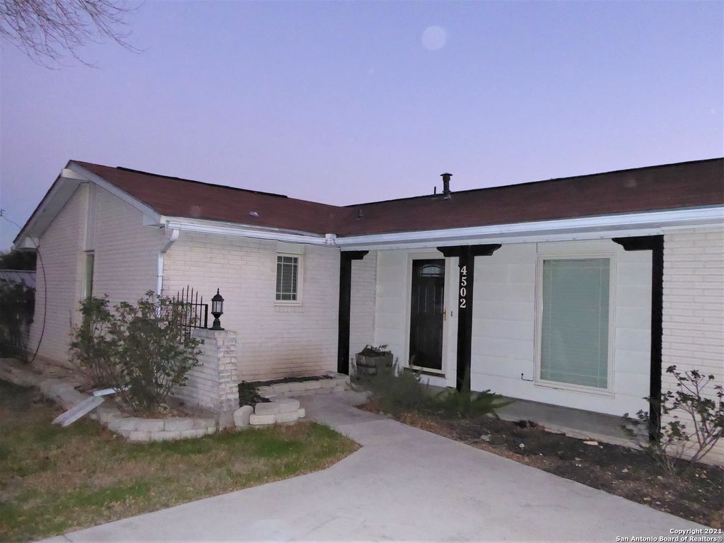 4502 LONGVALE DR, San Antonio, TX 78217