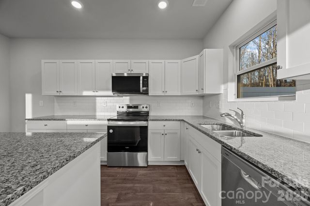 4548 Green Drake Drive, Charlotte, NC 28269