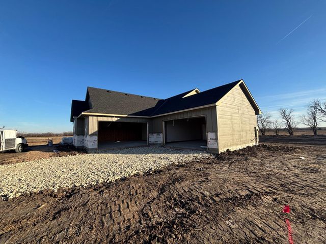 9035 N Isabelle, Valley Center, KS 67147