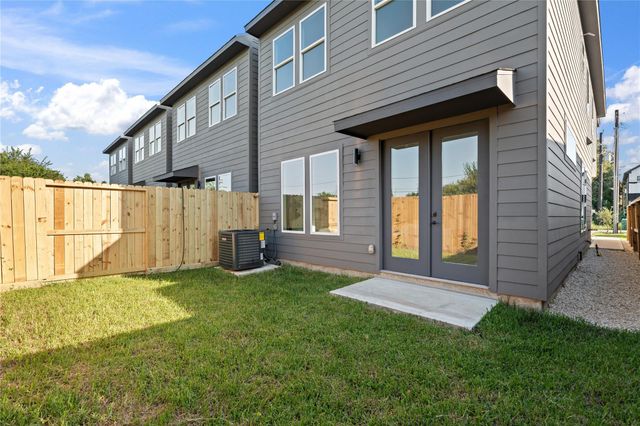 3617A Mt Pleasant Street, Houston, TX 77021