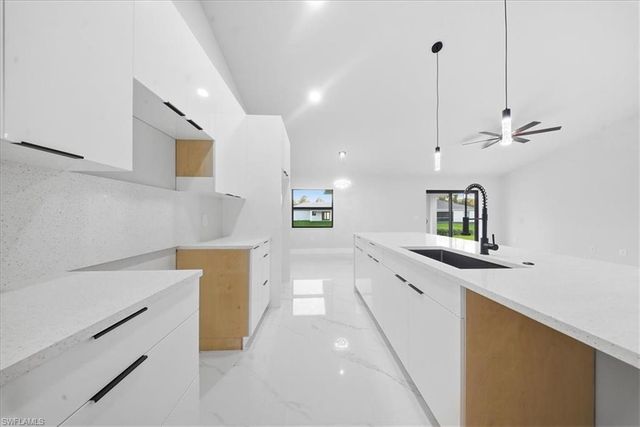 711 Roosevelt AVE, Lehigh Acres, FL 33936