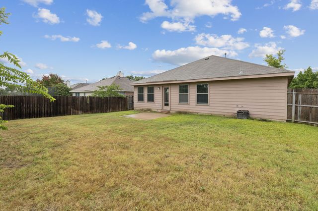 9104 Warren Drive, Mckinney, TX 75071