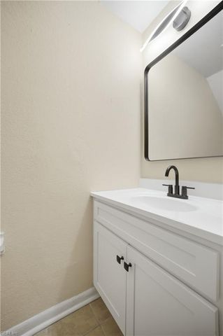 4008 Sloop TRL, Chesapeake, VA 23321