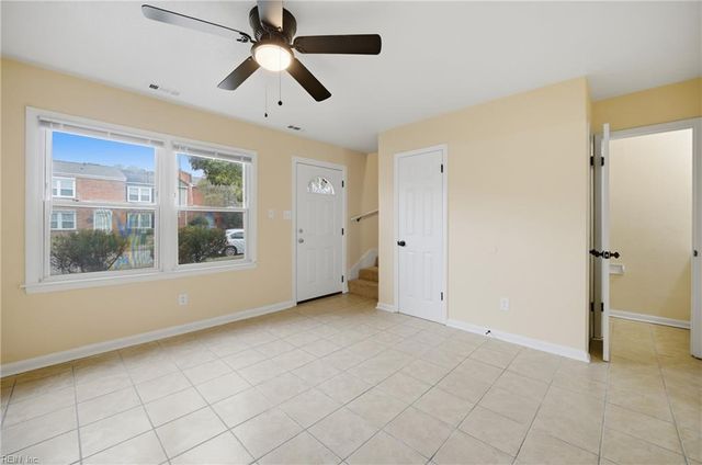 4008 Sloop TRL, Chesapeake, VA 23321