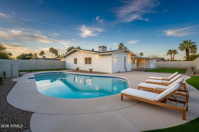 5050 E PARADISE Drive, Scottsdale, AZ 85254