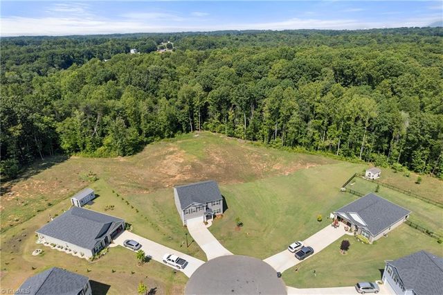 173 Nova Lane, King, NC 27021