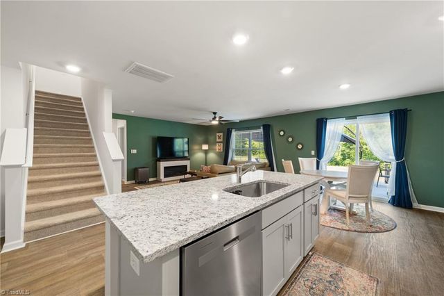 173 Nova Lane, King, NC 27021