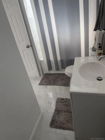 2942 Newton, San Diego, CA 92113