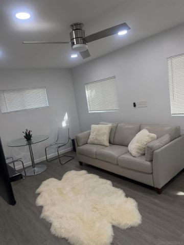 2942 Newton, San Diego, CA 92113