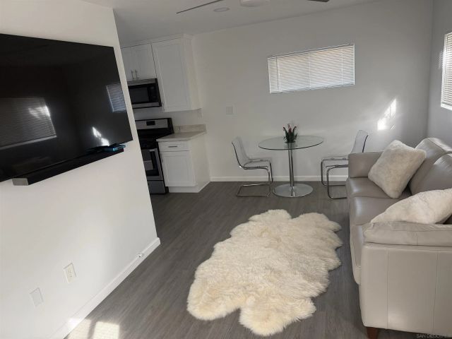 2942 Newton, San Diego, CA 92113