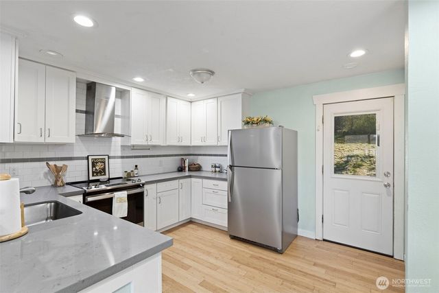 2712 Hefner Avenue, Bremerton, WA 98310