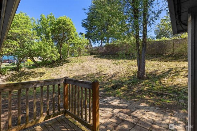 2712 Hefner Avenue, Bremerton, WA 98310
