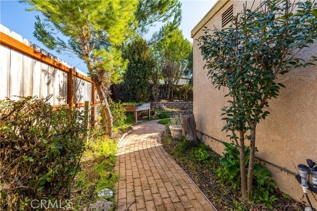 1834 Lark Ellen, Paso Robles, CA 93446