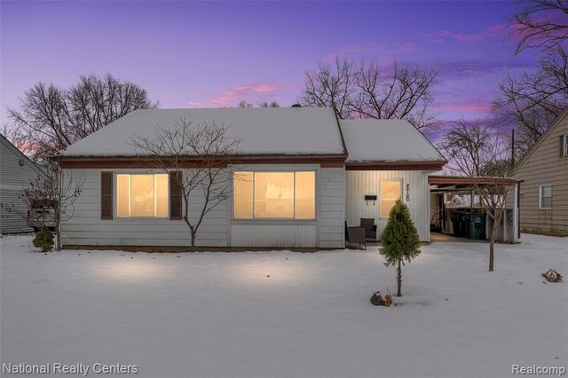 22160 Morton Street, Oak Park, MI 48237