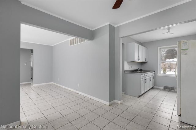 22160 Morton Street, Oak Park, MI 48237