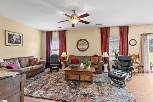 105 Mercer Drive, Simpsonville, SC 29681