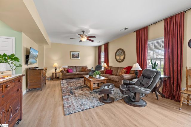 105 Mercer Drive, Simpsonville, SC 29681