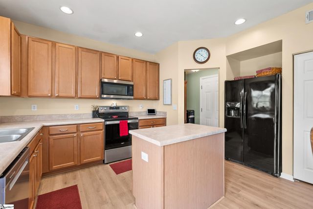 105 Mercer Drive, Simpsonville, SC 29681