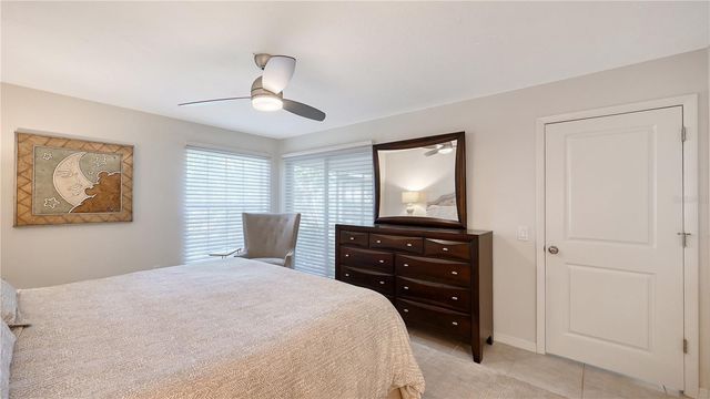 4729 WINSLOW BEACON 11, Sarasota, FL 34235