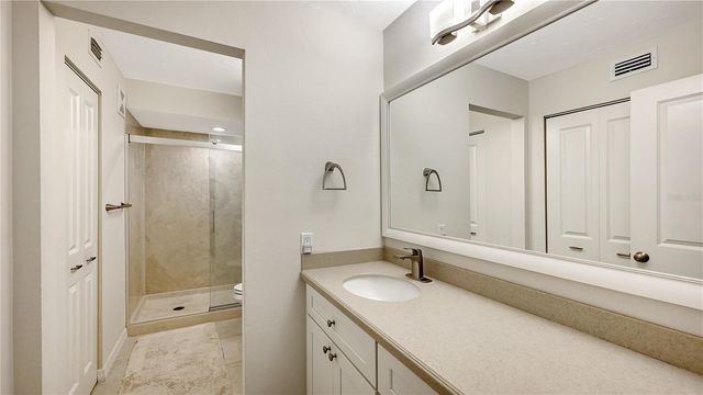 4729 WINSLOW BEACON 11, Sarasota, FL 34235