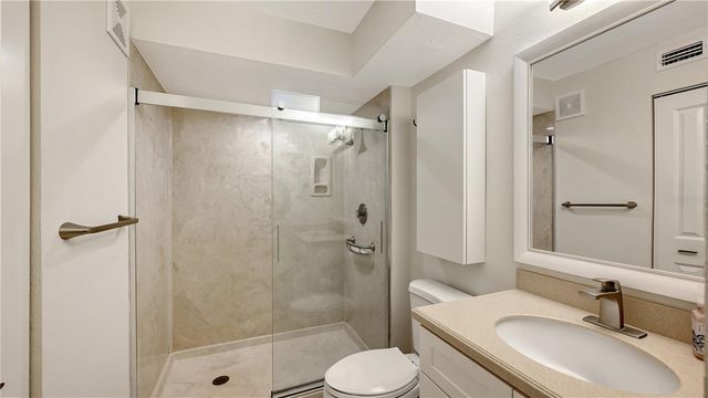 4729 WINSLOW BEACON 11, Sarasota, FL 34235