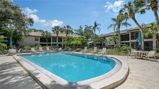 4729 WINSLOW BEACON 11, Sarasota, FL 34235