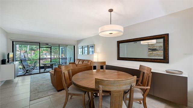 4729 WINSLOW BEACON 11, Sarasota, FL 34235