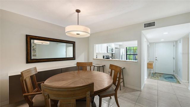 4729 WINSLOW BEACON 11, Sarasota, FL 34235