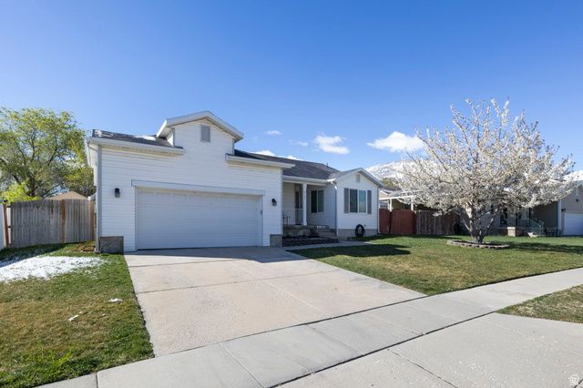 8795 W FLORENCE DR, Magna, UT 84044