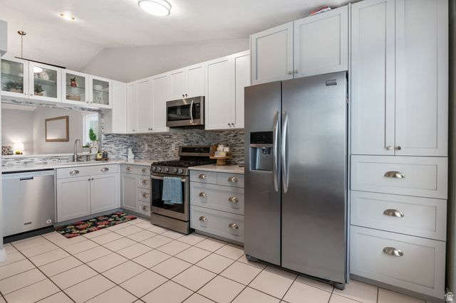 8795 W FLORENCE DR, Magna, UT 84044