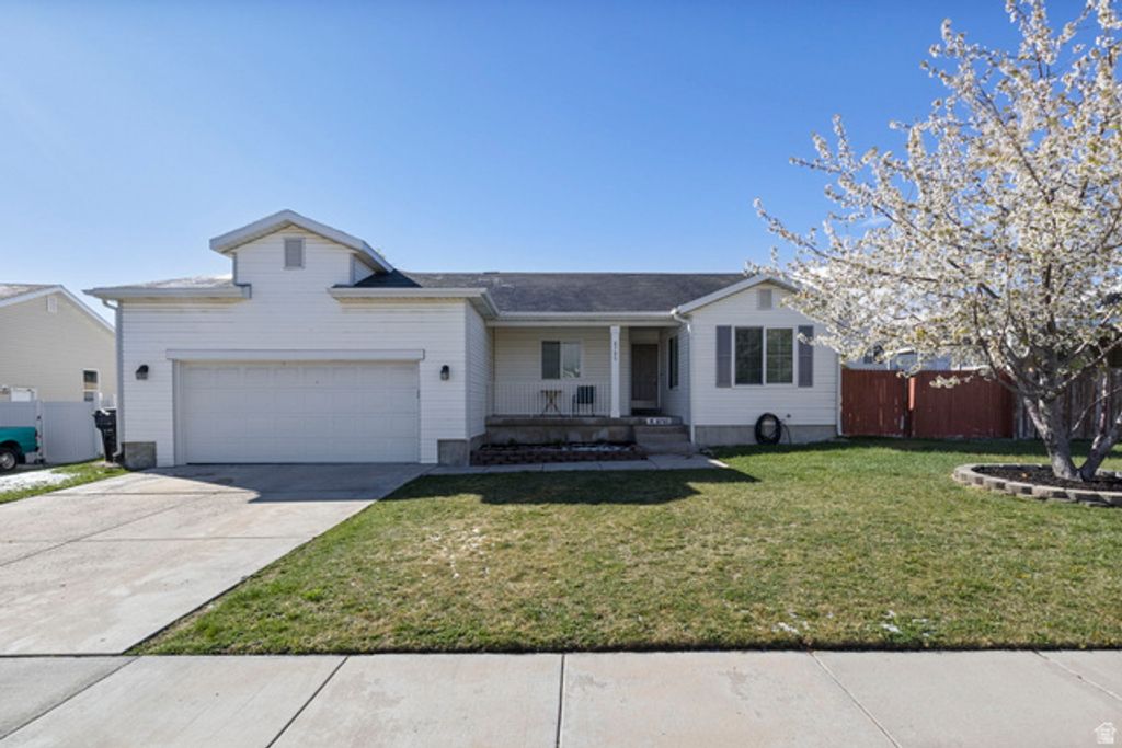 8795 W FLORENCE DR, Magna, UT 84044