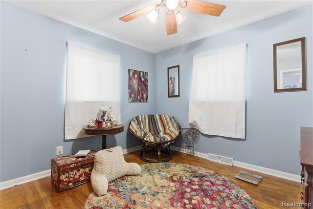 8164 Gerald Avenue, Warren, MI 48093