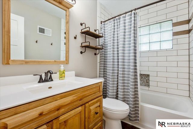 6731 Fremont Street, Lincoln, NE 68507