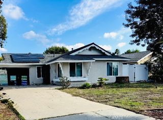 1183 Woodrail Dr, Vista, CA 92083