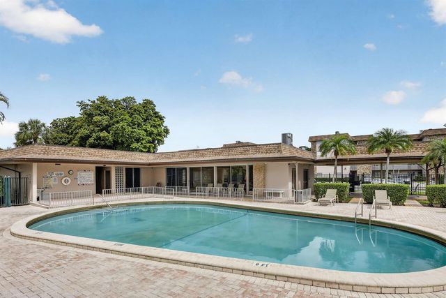 2491 SW 82nd Avenue 108, Davie, FL 33324