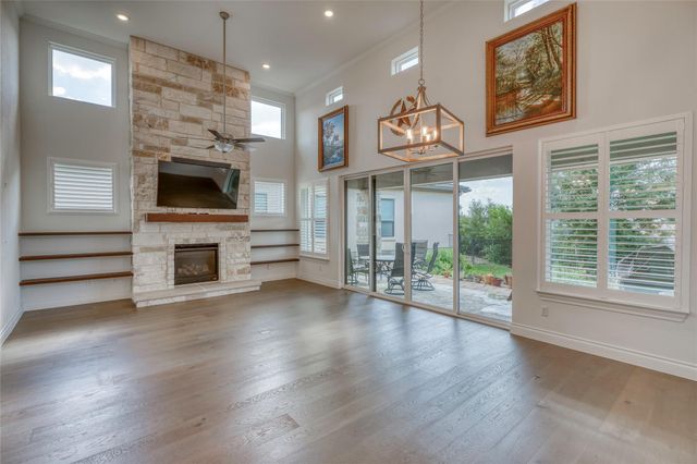 110 Rivalto DR, Horseshoe Bay, TX 78657