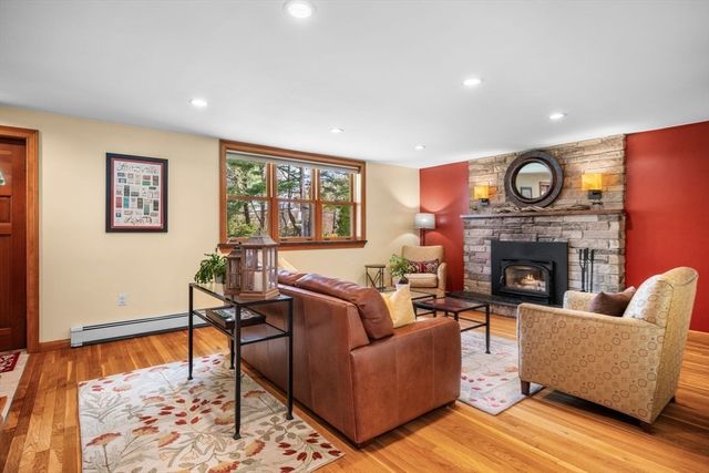 7 Patti Rd, Beverly, MA 01915