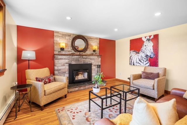 7 Patti Rd, Beverly, MA 01915
