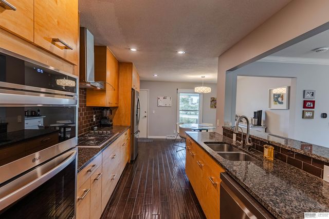 12906 Pacific Street, Omaha, NE 68154