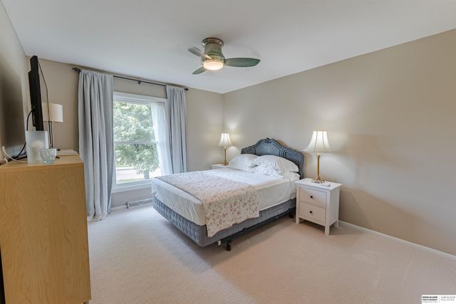 12906 Pacific Street, Omaha, NE 68154